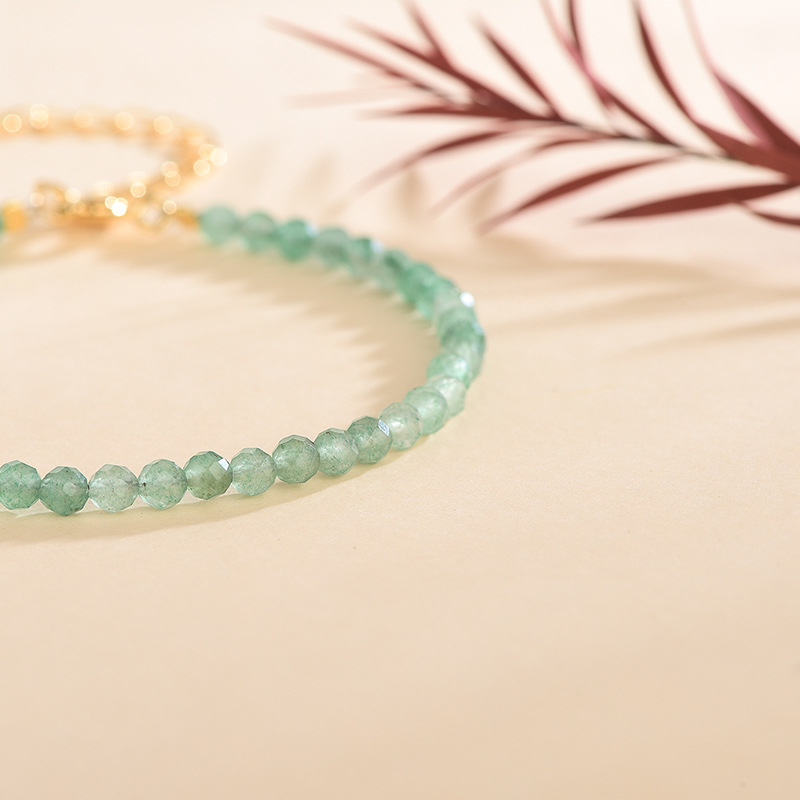 Fine Green Aventurine Cut Bracelet