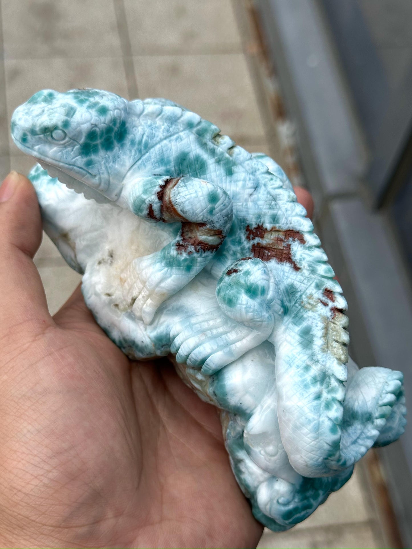 larimar carving